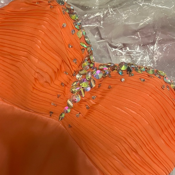 Short Coral Pink Semi Formal Dress! - Picture 7 of 10